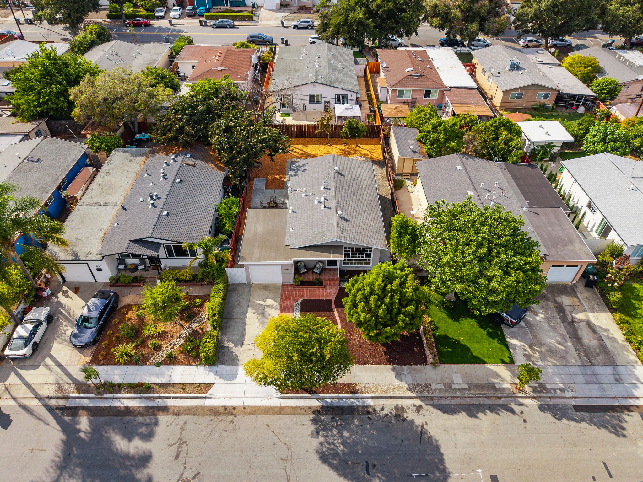 1043 Colton Ave-Aerial (3)