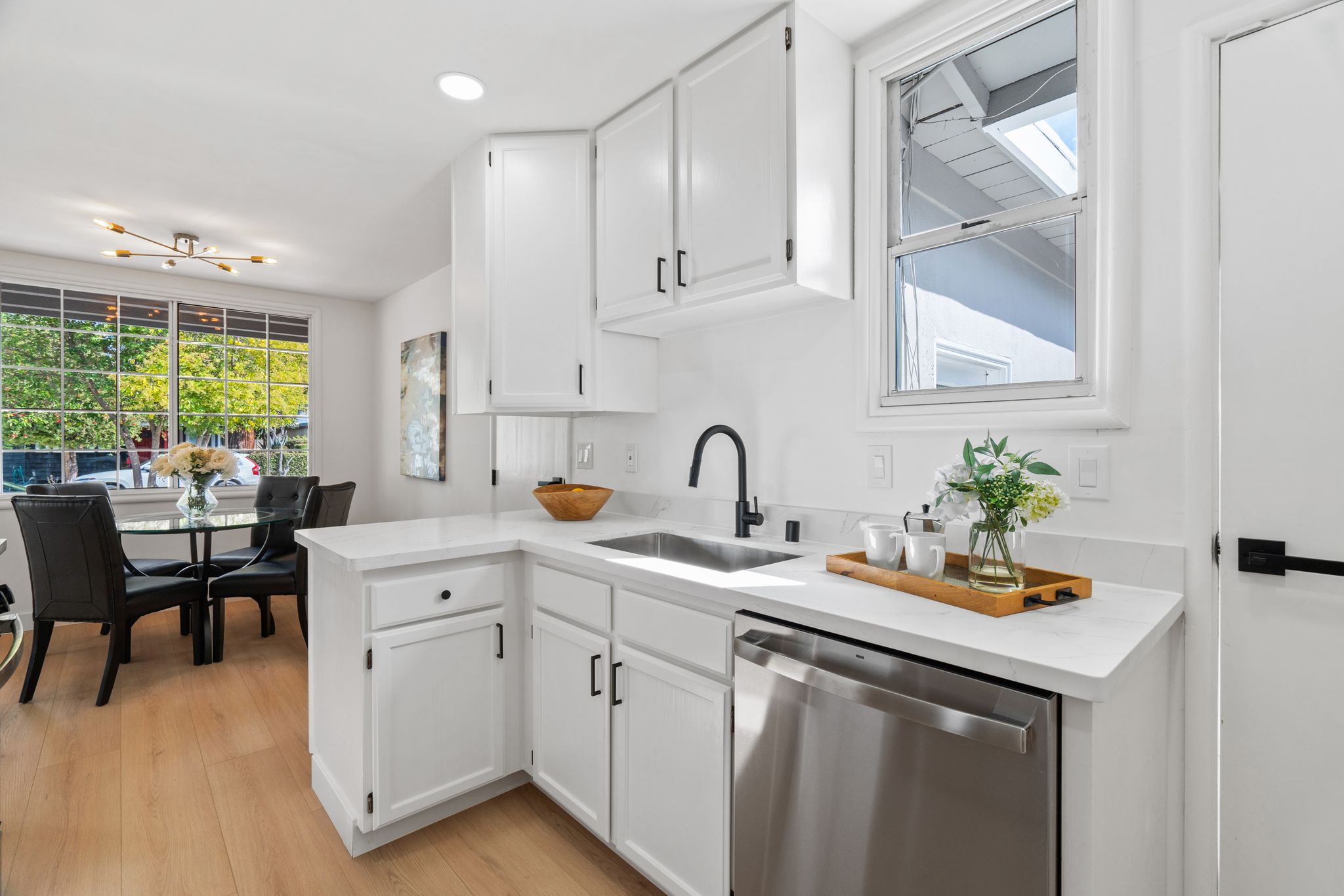 1043 Colton Ave-Photo-16