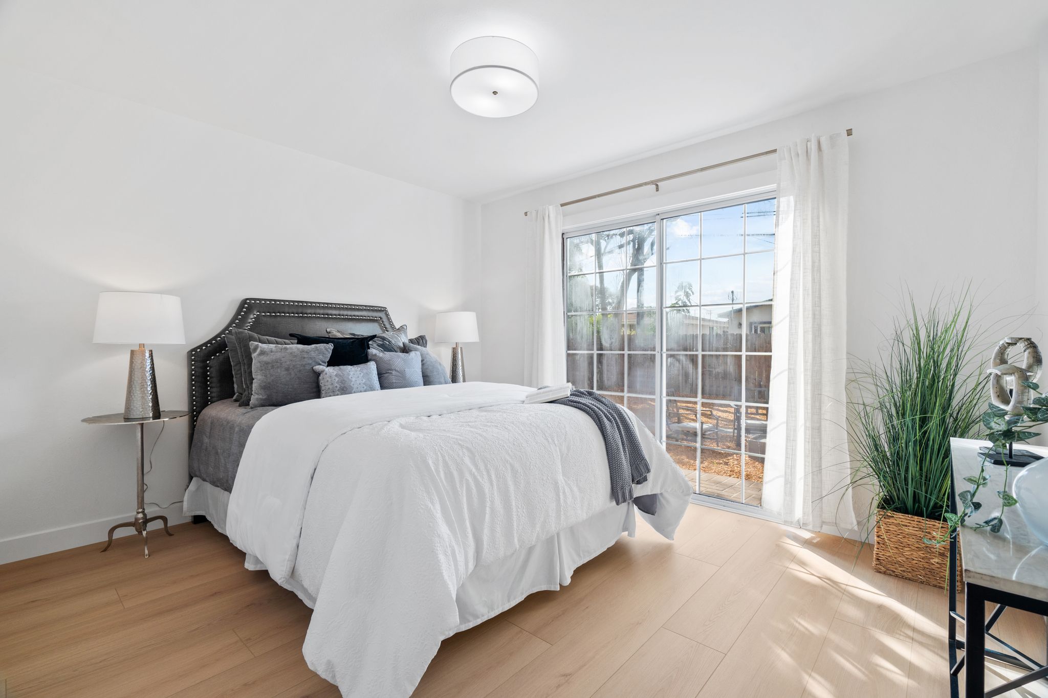 1043 Colton Ave-Photo-22